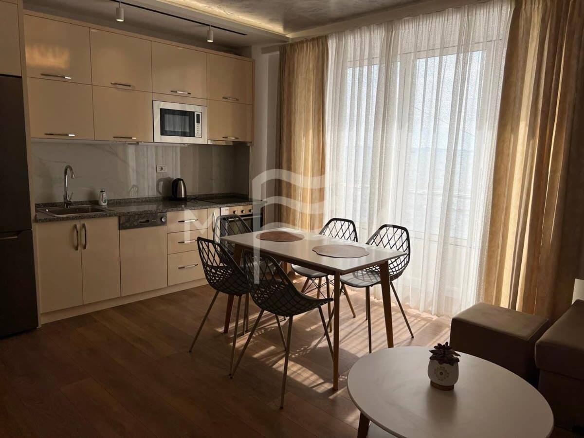 Yacht Club 573 Apartamento Durrës Exterior foto