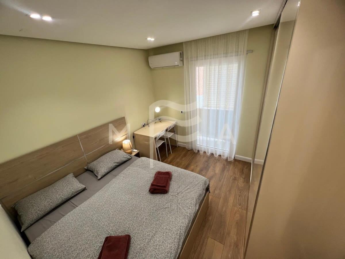 Yacht Club 573 Apartamento Durrës Exterior foto